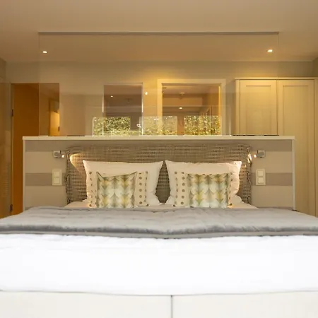 Am Koenigshafen Hotel 4*