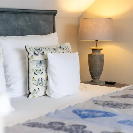 Am Koenigshafen Otel