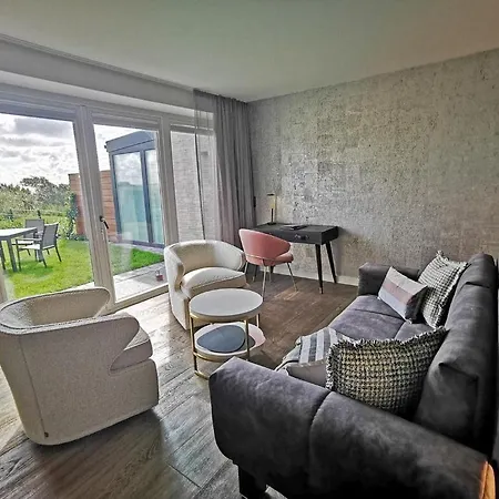 Am Koenigshafen 4* List