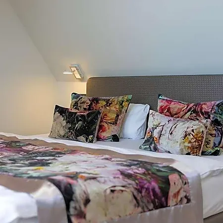 Am Koenigshafen Hotel 4*