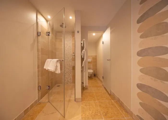 Am Koenigshafen Hotel