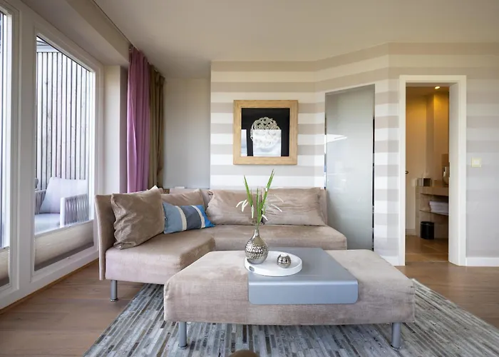 Hotel Am Koenigshafen List