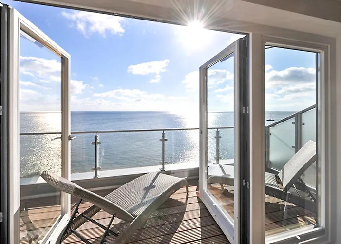 Am Koenigshafen Hotel 4*