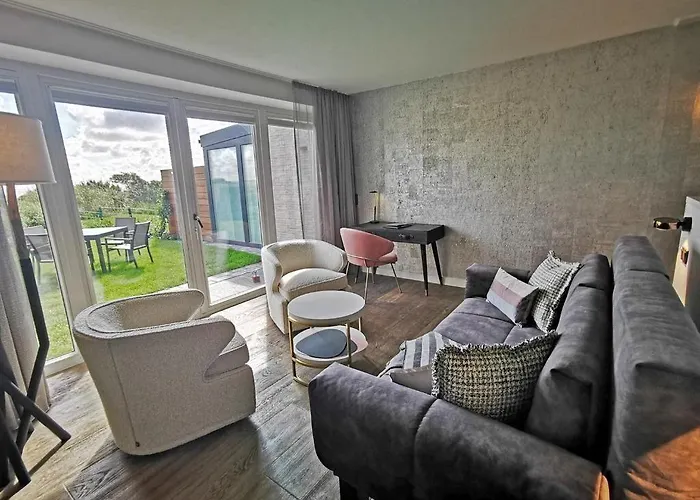 Am Koenigshafen 4* List